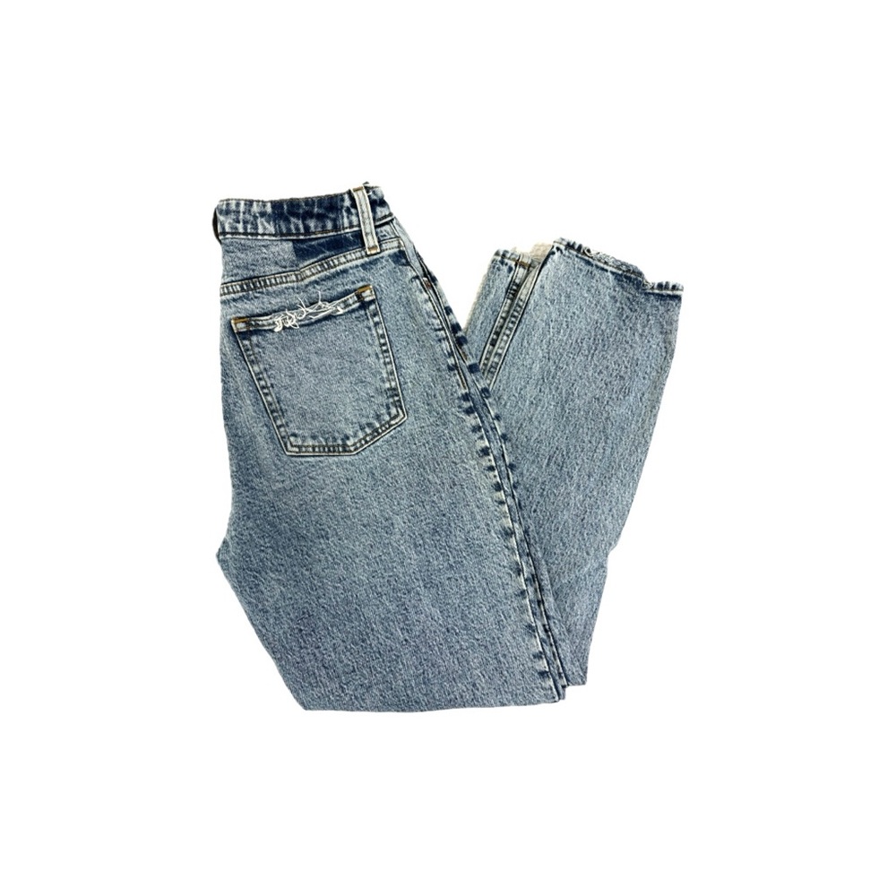 Abercrombie & Fitch Curve Love The Mom High Rise Jeans Light Wash - 29 or 8 Long